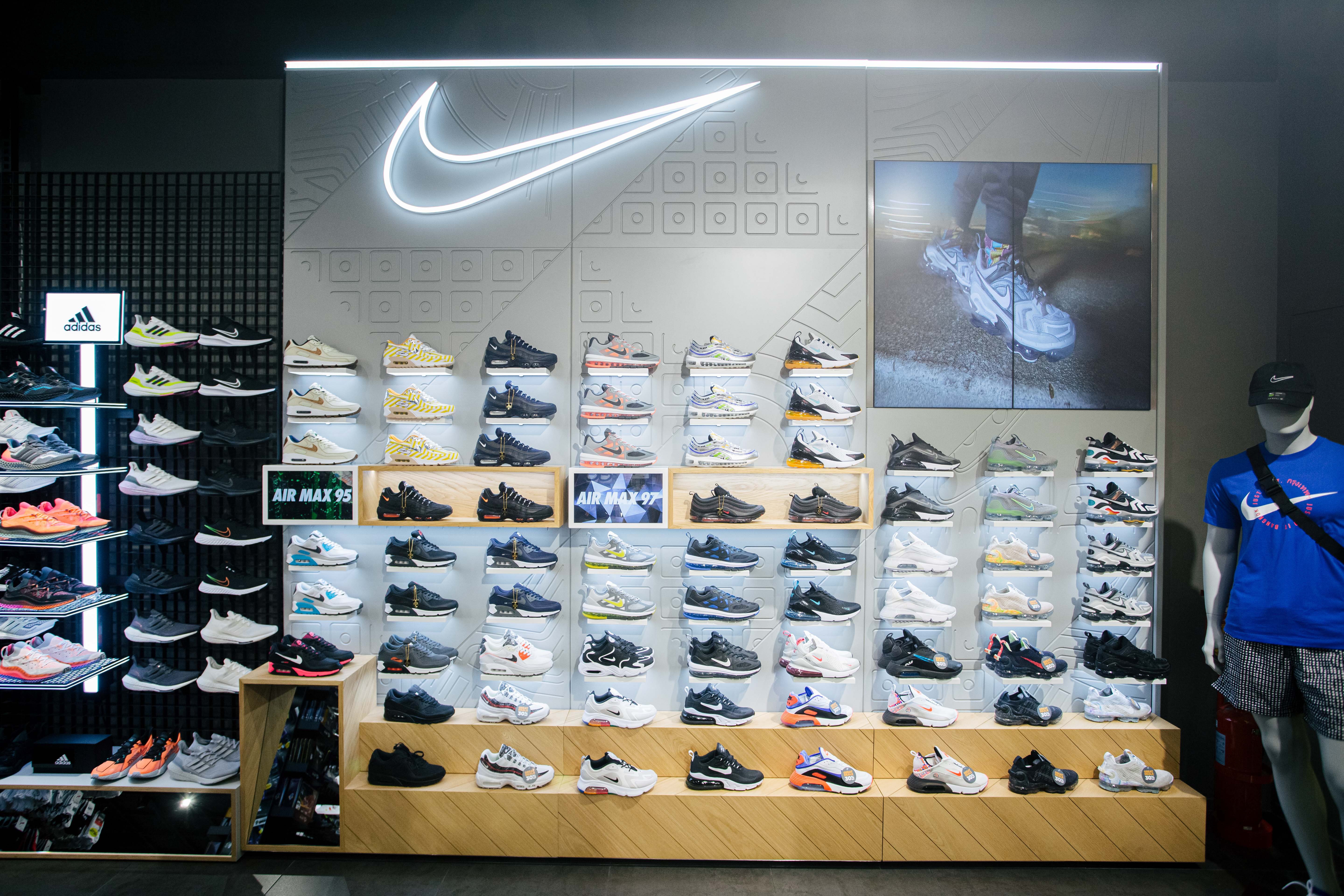 NOW OPEN! "JD FASHION ISLAND"